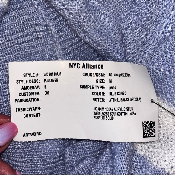 NYC Alliance | NWT Soft Blue & White Chevron Stripe Sweater | Size M - Picture 9 of 9